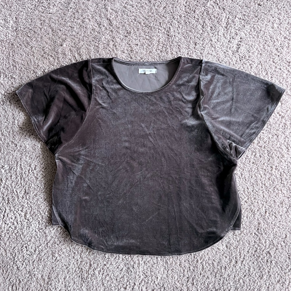 Madewell Soft Velour top in grayish color size Small EUC